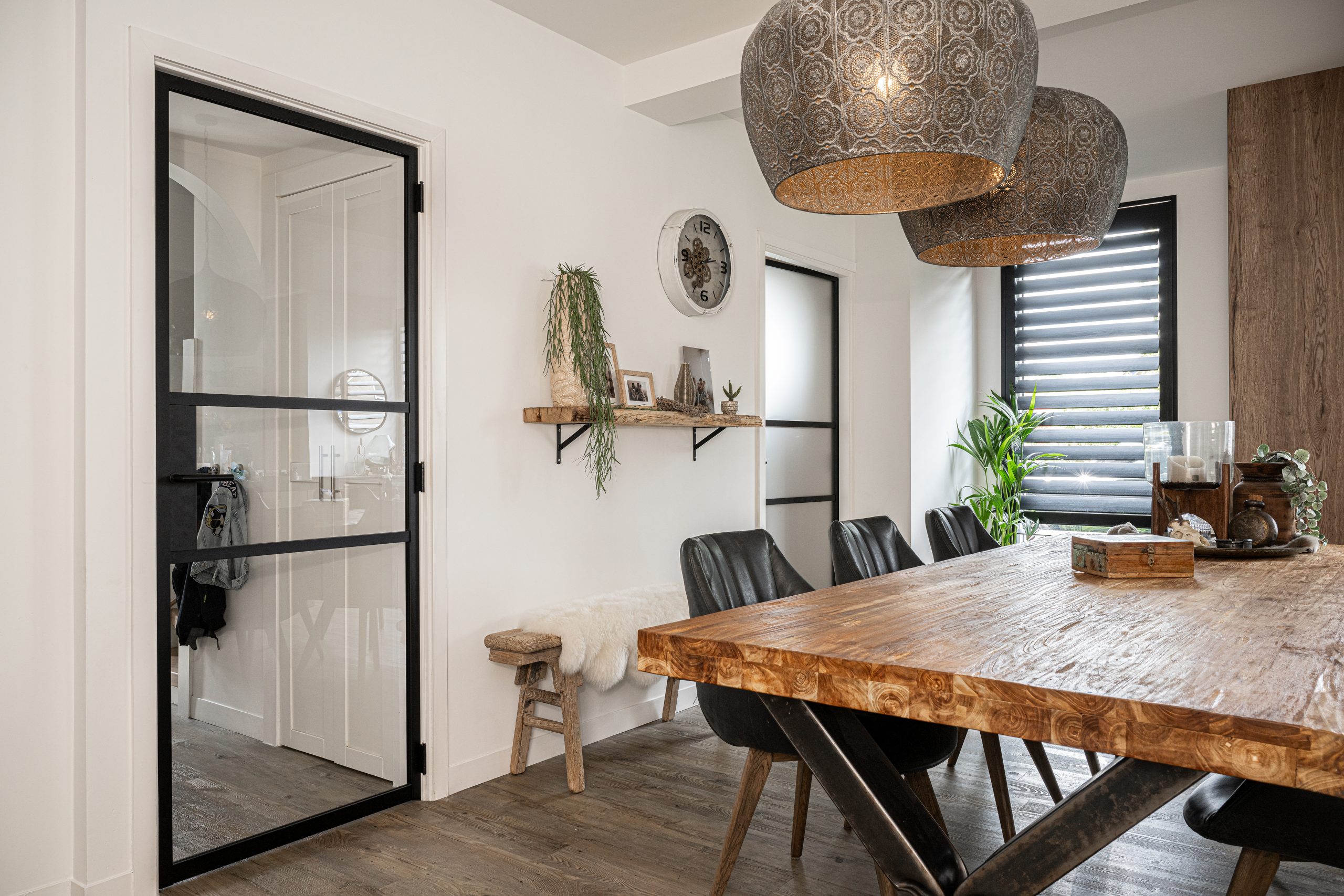 Binnendeuren-glas-woonkamer-eetkamer-industrieel