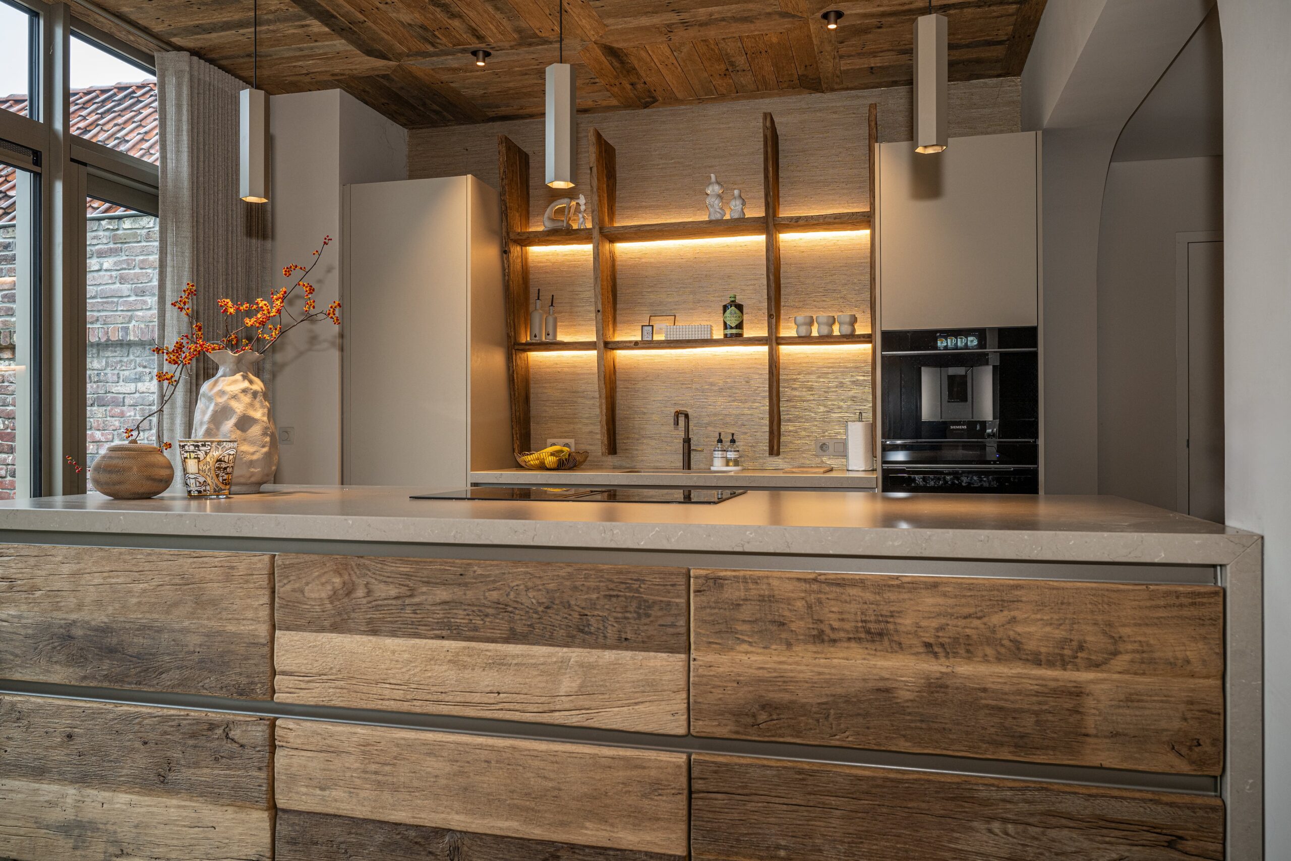 Reclaimed oak keuken op maat – duurzame en robuuste uitstraling